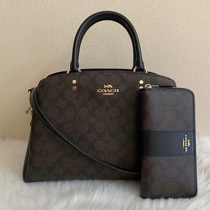 Coach purse and wallet set